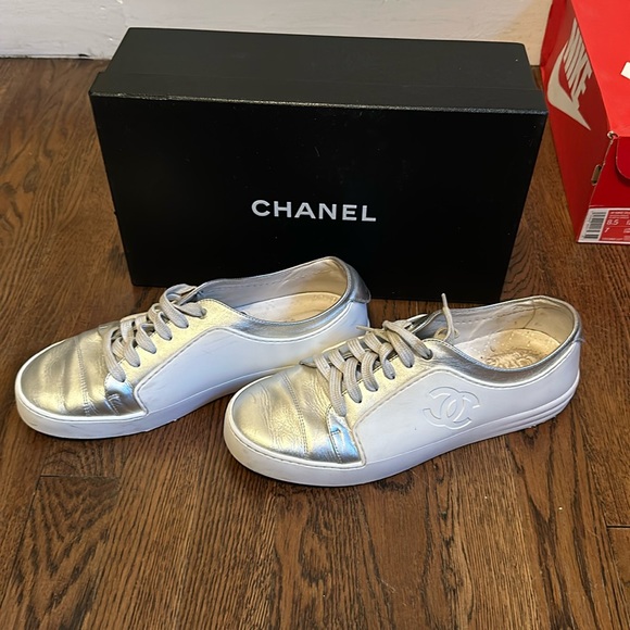 Chanel sneakers - Picture 2 of 4